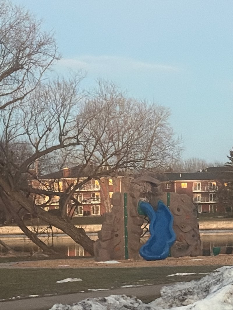 walking near me in Bauman Park in winter