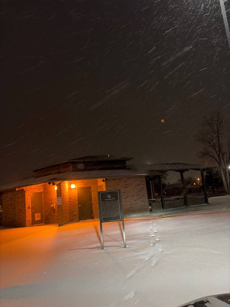 walking near me in Abe Rochlin Park in winter