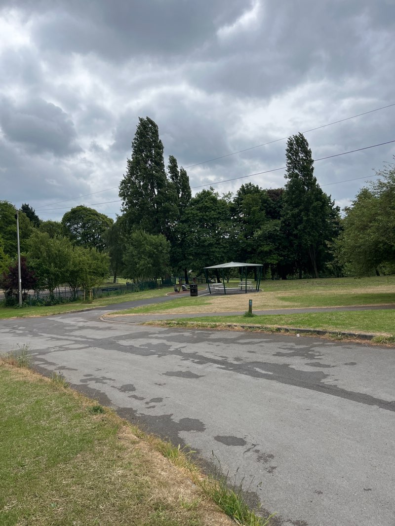 walking near me in High Hazels Park in spring