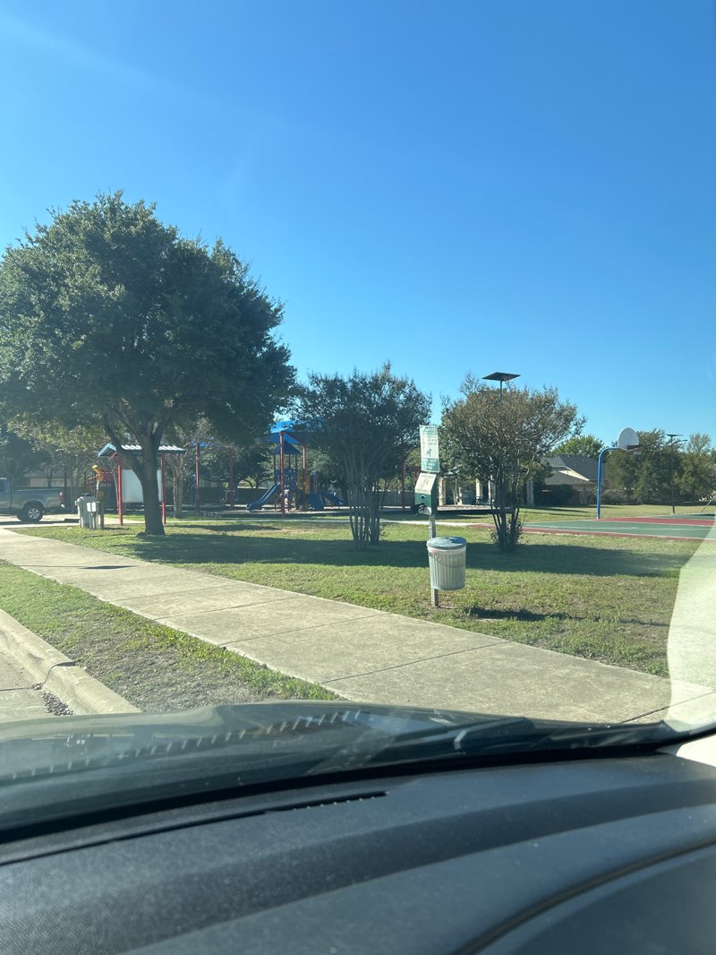 walking near me in Stoneridge Park in autumn
