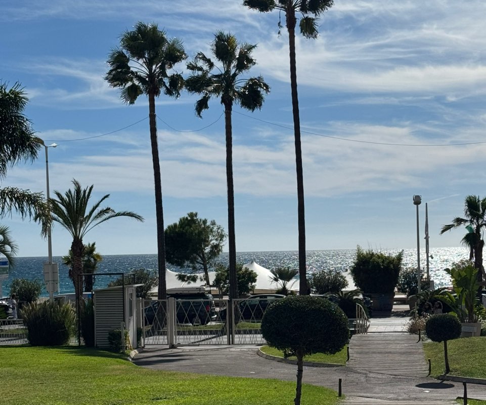 JO🏝️🇫🇷🇹🇭 icon