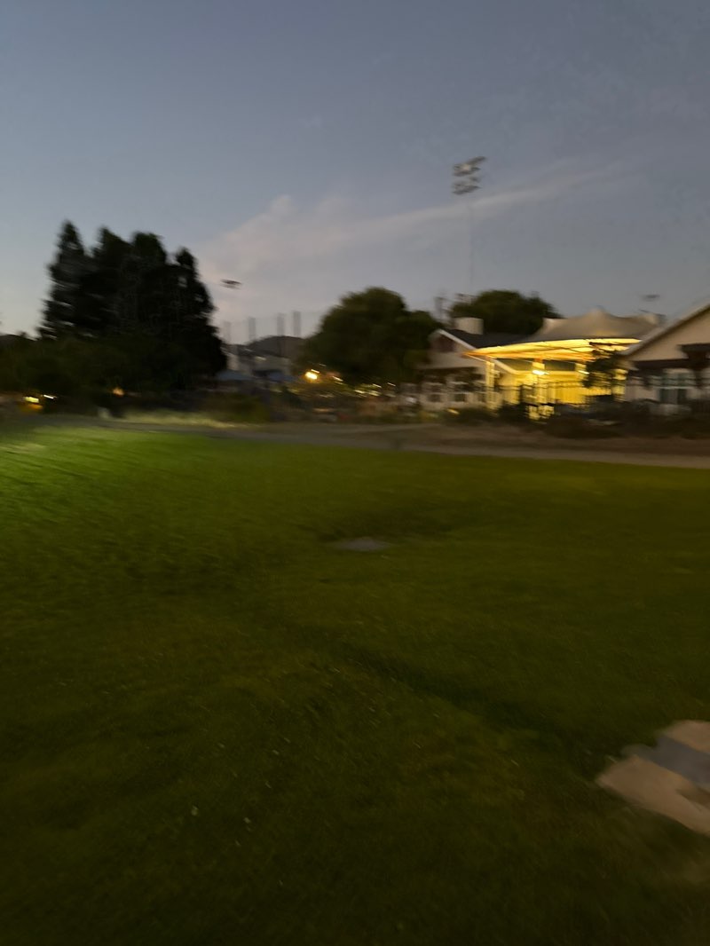 walking near me in Albert Park in autumn