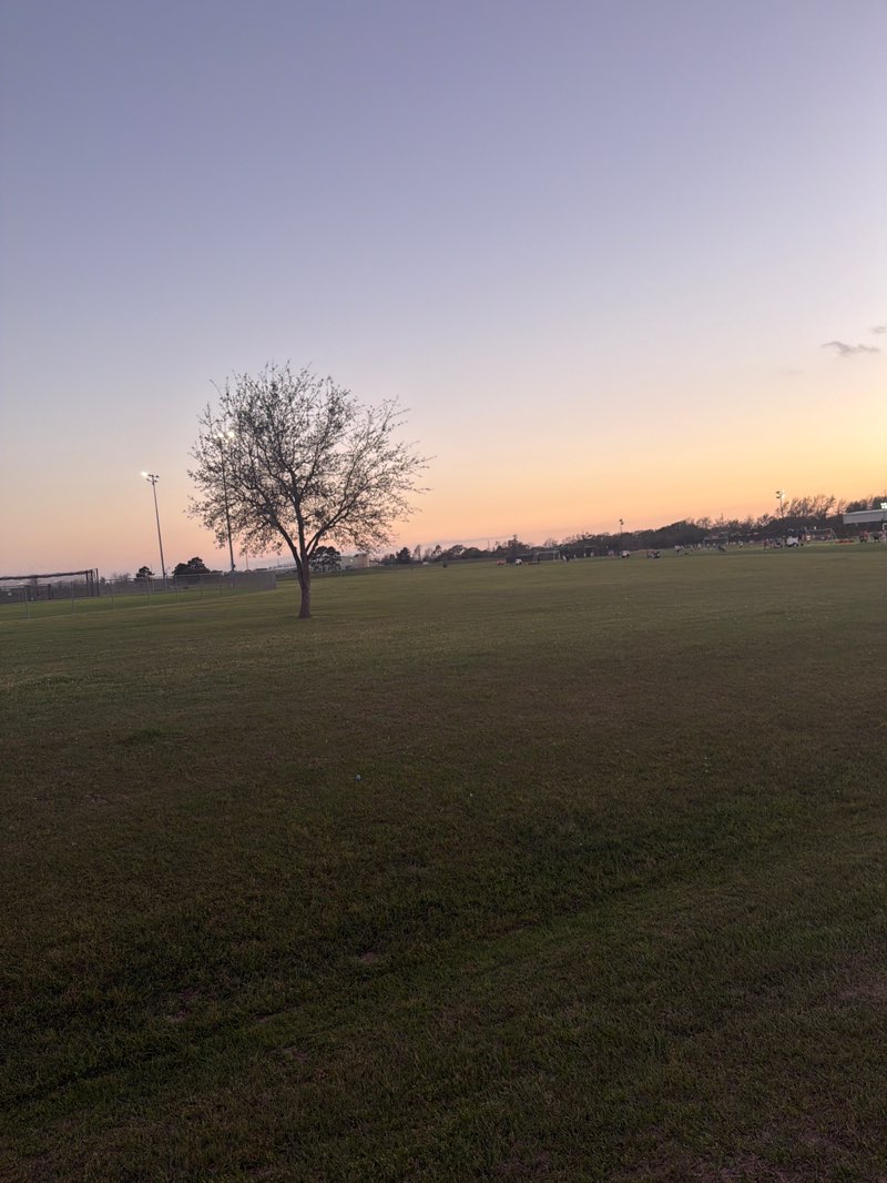 walking near me in Paul D. Rushing Park & Chain of Lakes in spring