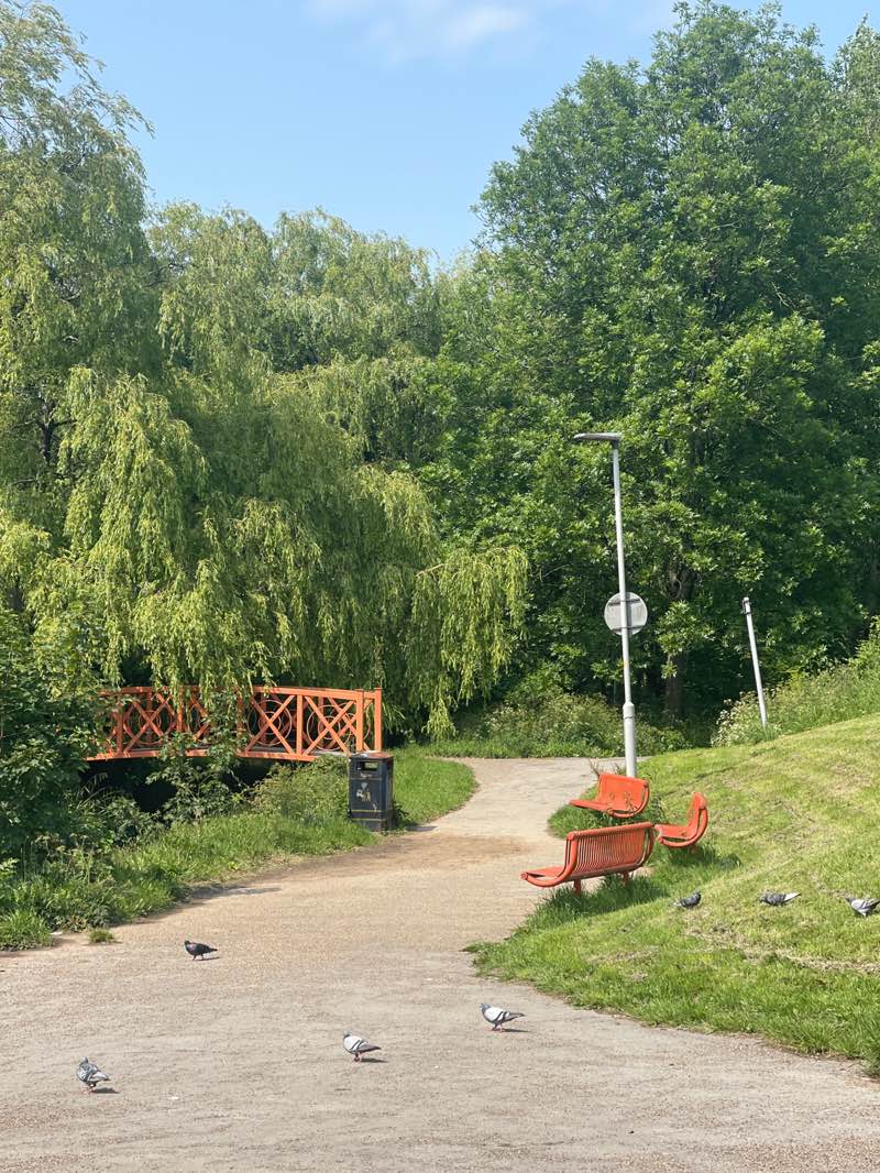 walking near me in Shorey Bank in summer
