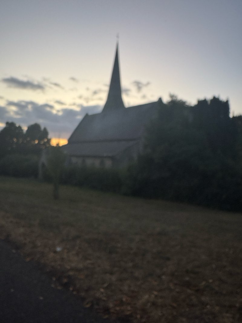 walking near me in Hurstleigh Gardens Open Space in autumn