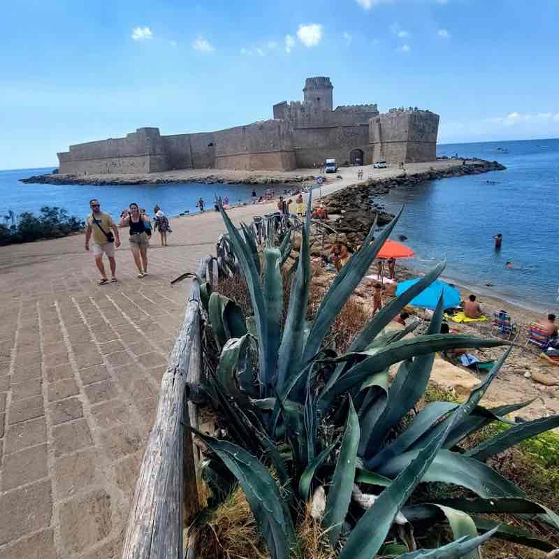 U.net76 U.net76 post image