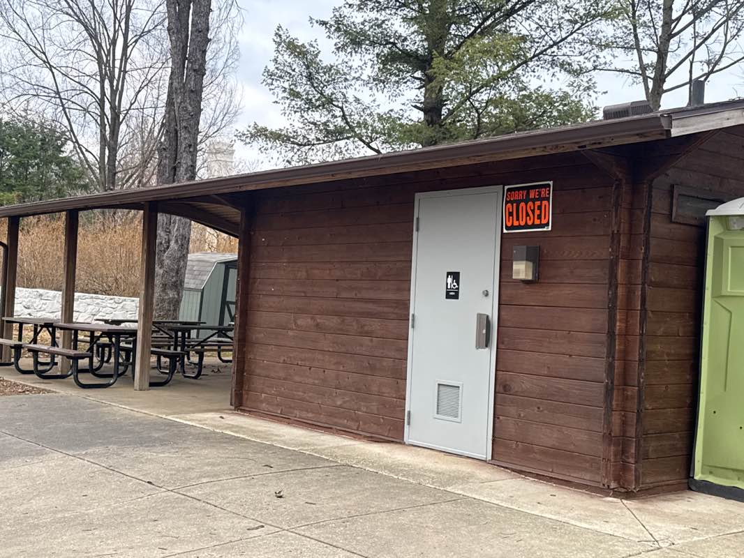 walking near me in Hilltop Park in winter