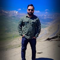 Zeeshan profile