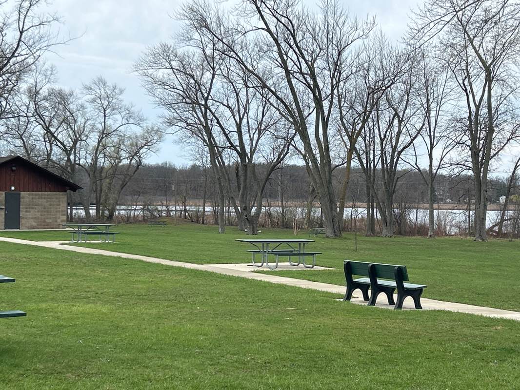 walking near me in Phantom Glen Park in spring