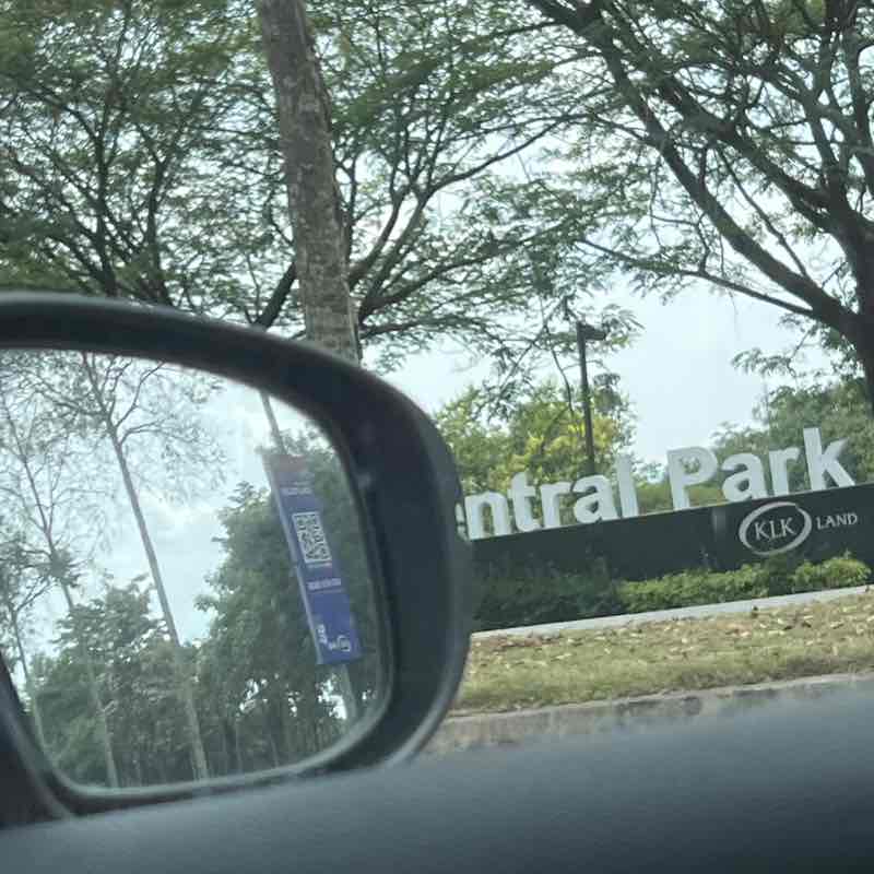 нур Азми post 1