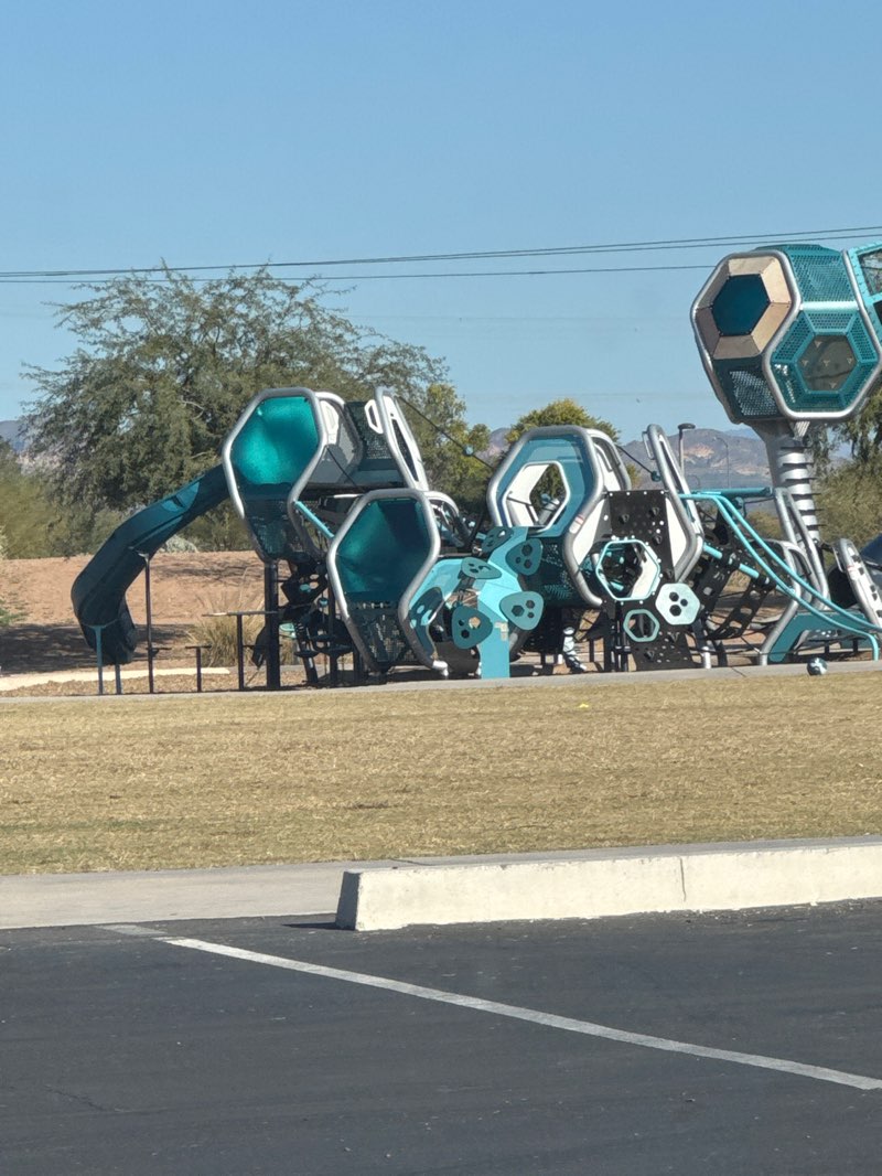 walking near me in Signal Butte Park in winter