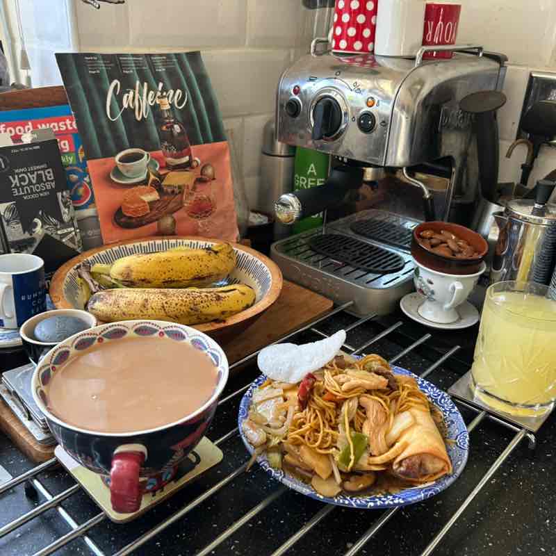 ♦️♣️♦️Caffiene Fiend ♍️♐️ 🇬🇧🇫🇷🇧🇷 💯 post 1