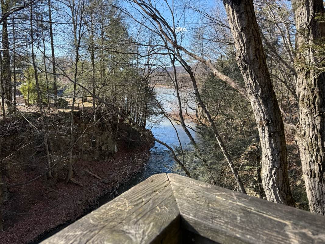 walking near me in Sweet Arrow Lake County Park in spring