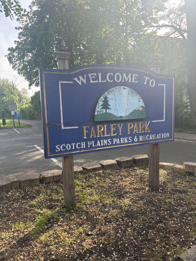 walking near me in Farley Road Park in spring