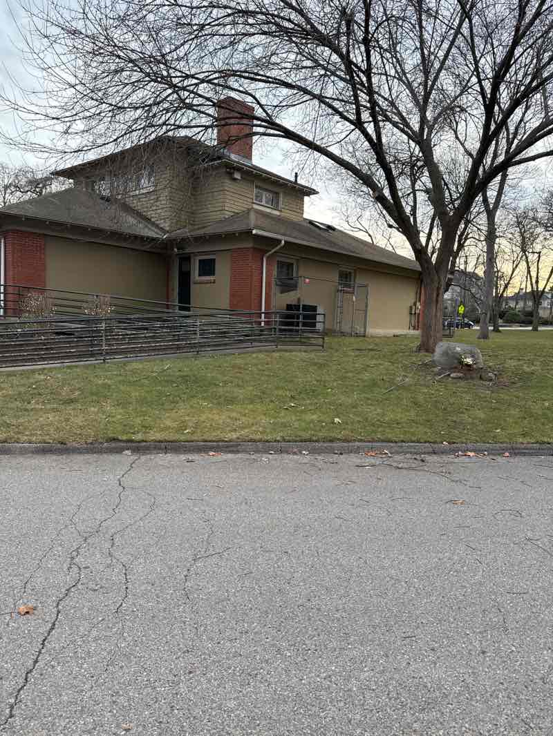 walking near me in Capron Park in winter