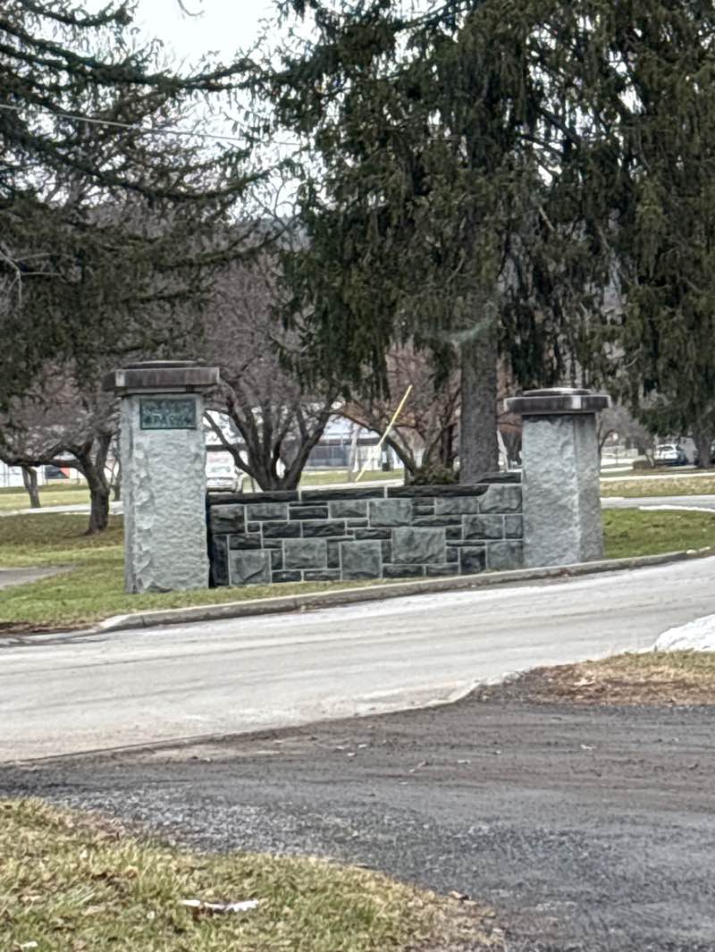 walking near me in Neahwa Park in winter