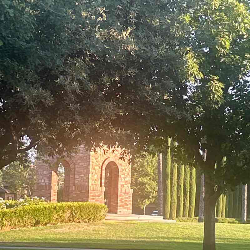 Candi post 1
