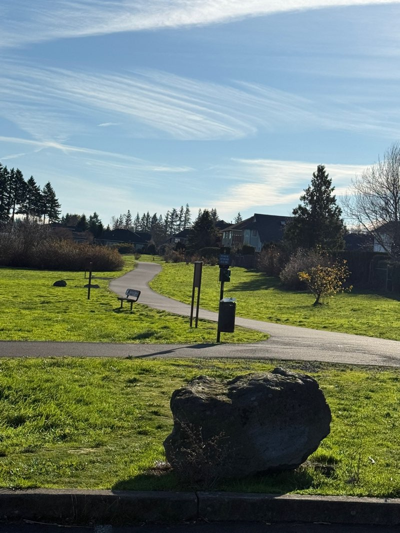 walking near me in Sunrise Park in autumn