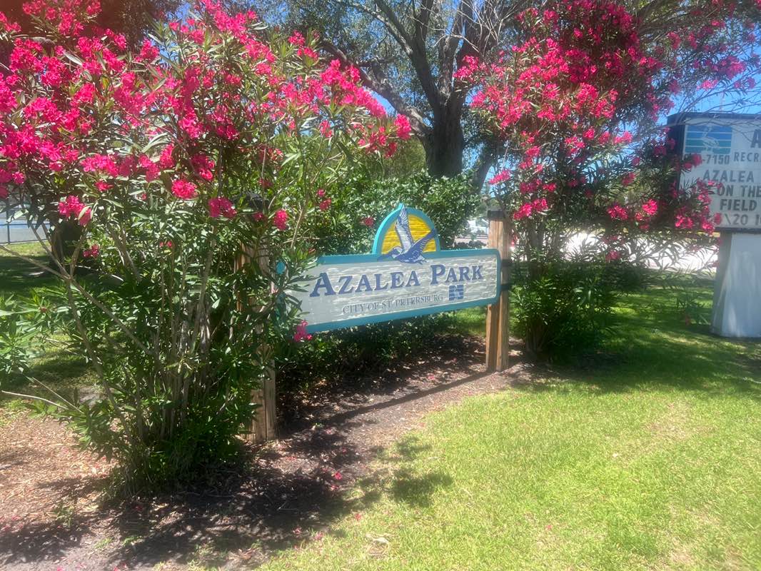 walking near me in Azalea Park in spring