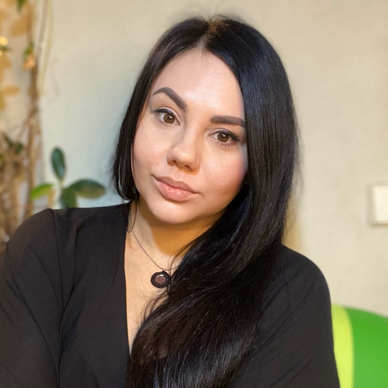 Оксана 😉🇺🇦