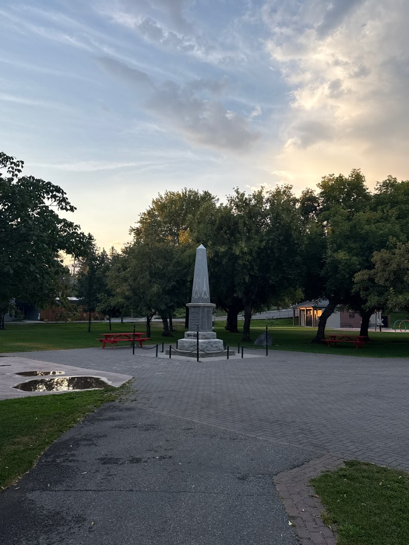 walking near me in Rotary Park in autumn