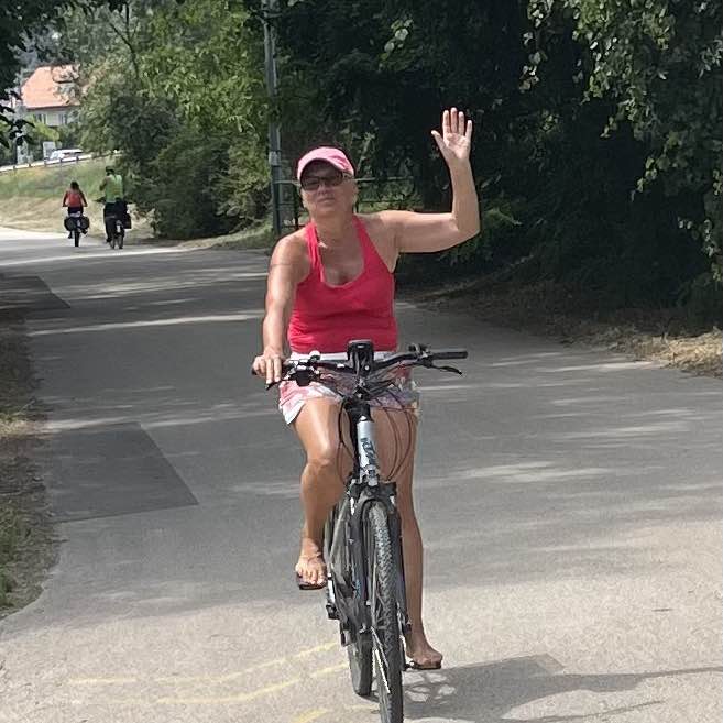 Elena⛰🕊❤️ post 1