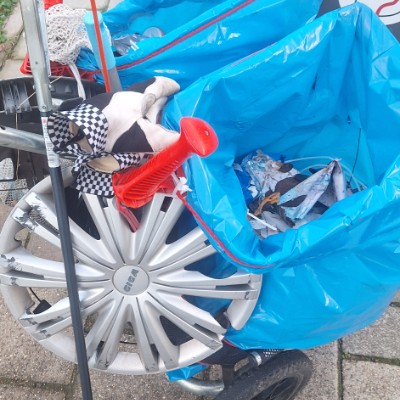 Walking & Picking up litter Tuff ๐ธ post image