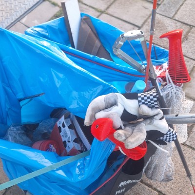 Walking & Picking up litter Tuff ๐ธ post image