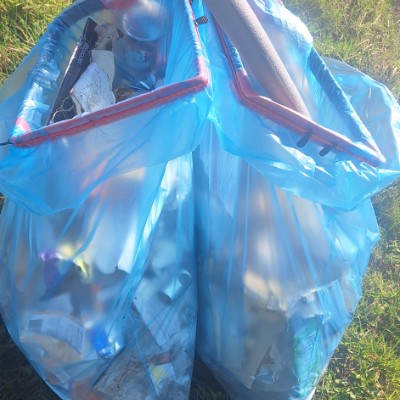 Walking & Picking up litter Tuff ๐ธ post image