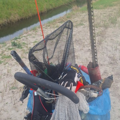 Walking & Picking up litter Tuff 🌸 post image