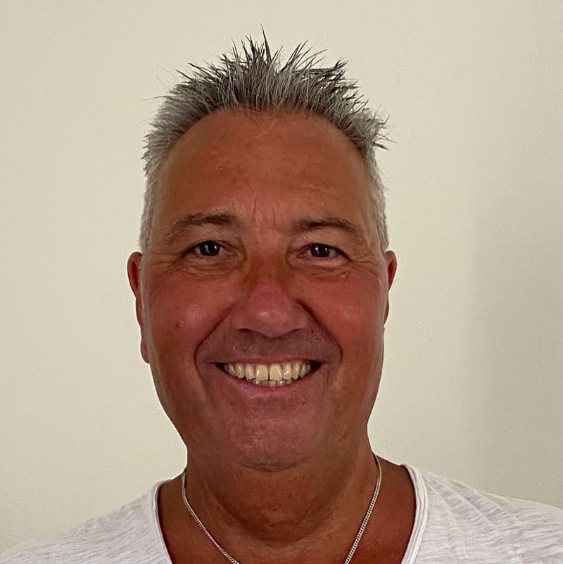 Mediterranean Man 🇬🇷🇬🇧🎤😎🎧💃🏻🕺🏻