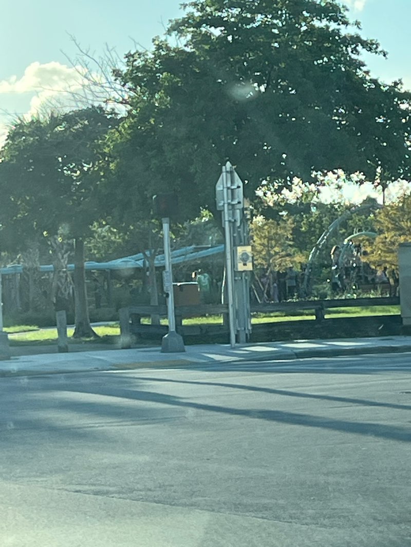 walking near me in Lake Stevens Park in autumn