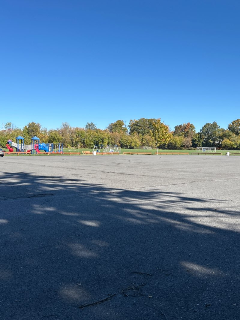 walking near me in Town Park South in autumn