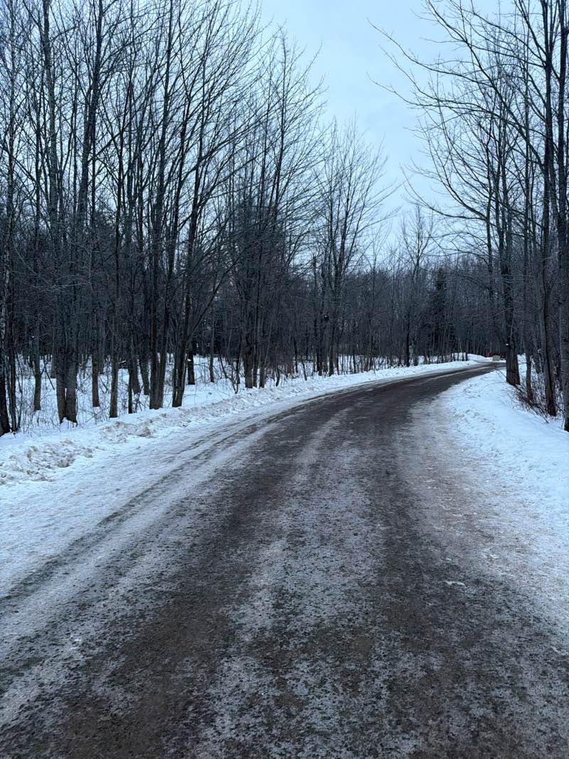 walking near me in Rotary St-Anselme Park in winter