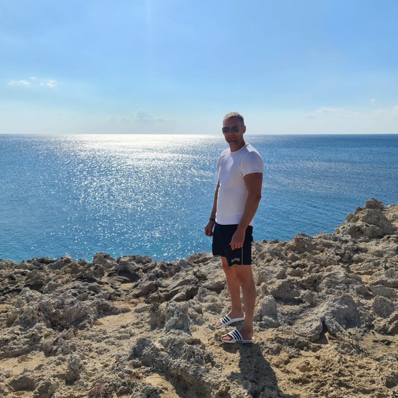 Andreas profile