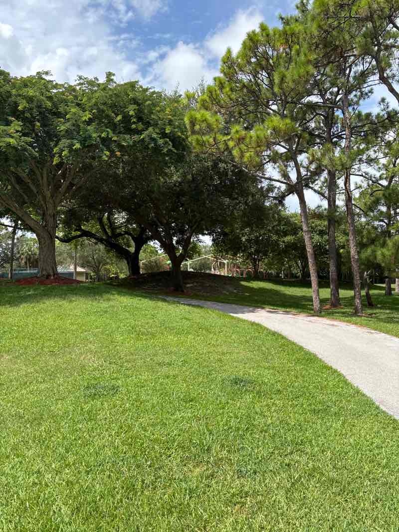 walking near me in Boca Tierra Park in autumn