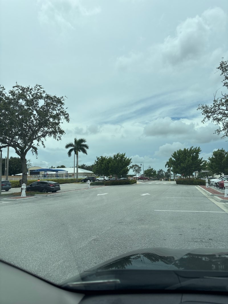 walking near me in Scotts Playground and Park in autumn