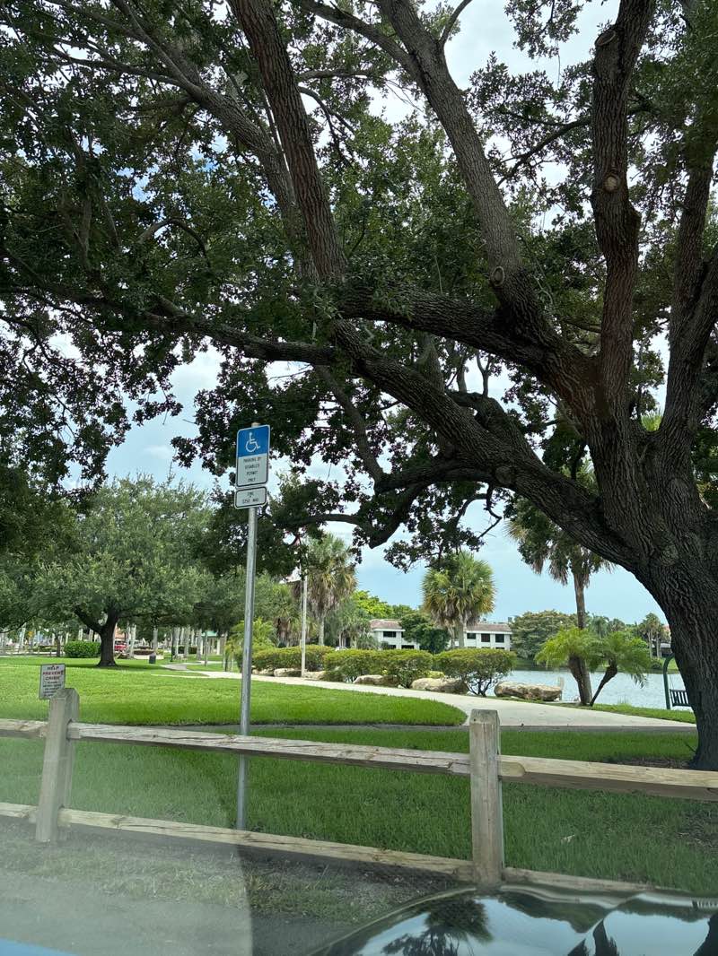 walking near me in Lakeside Challenger Park and Memorial in summer
