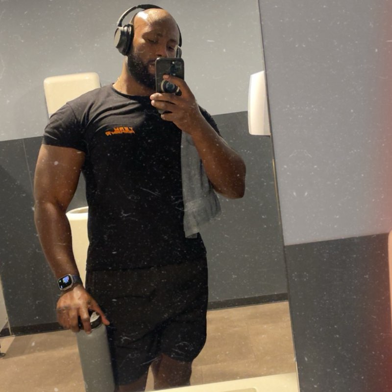 LYONEL 🇬🇵🇭🇹 profile