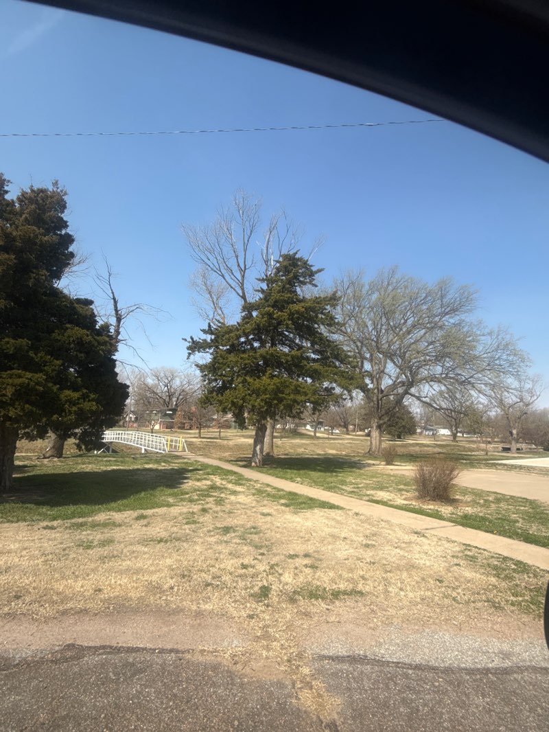 walking near me in Lyons Park in spring