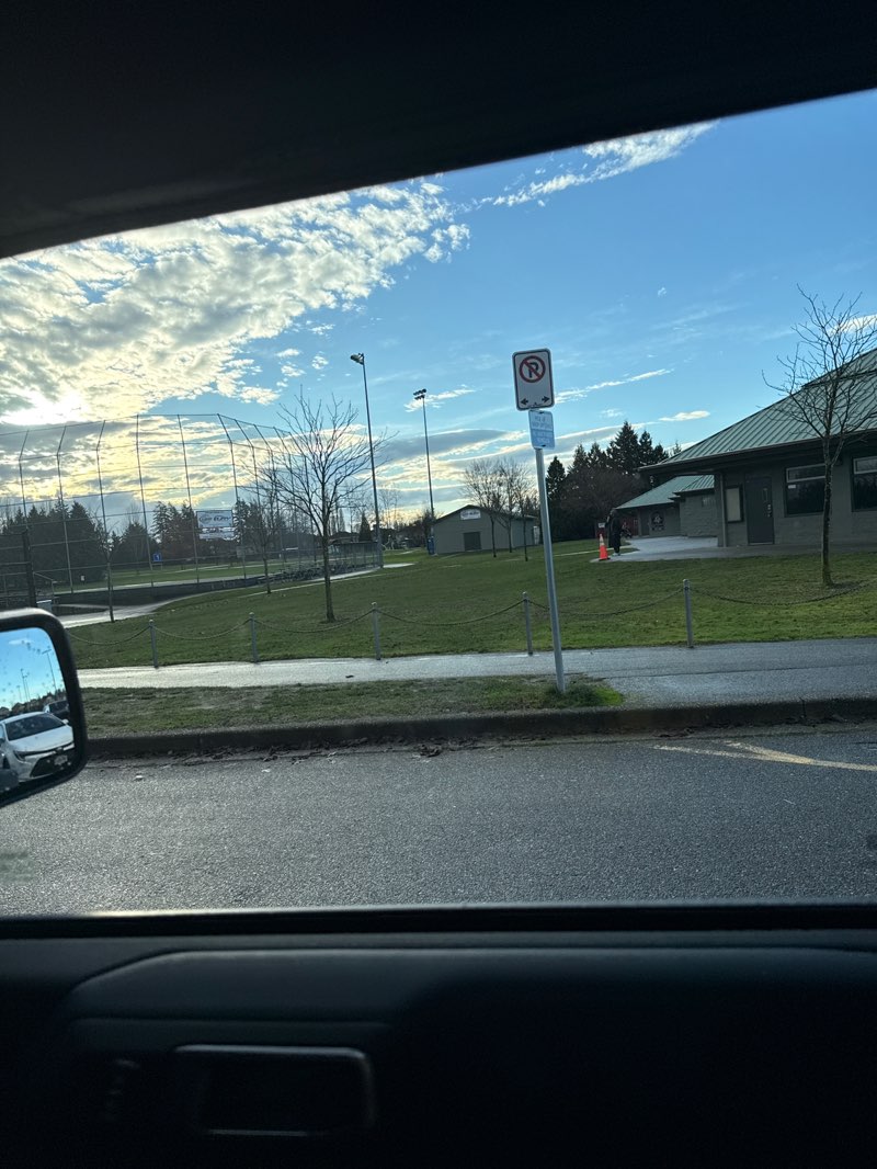 walking near me in Cloverdale Athletic Park in winter