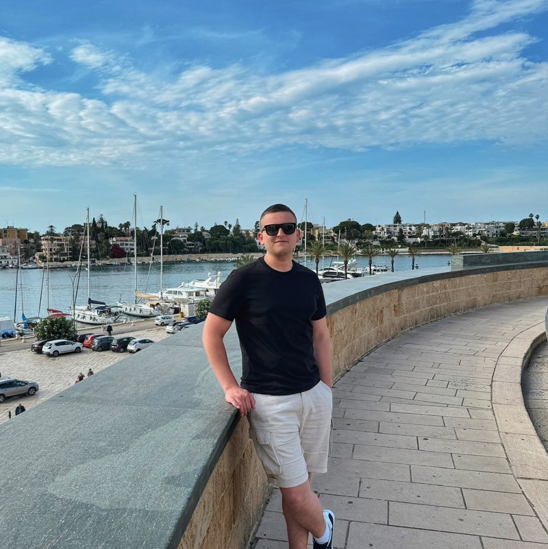 Загаричук Илья profile