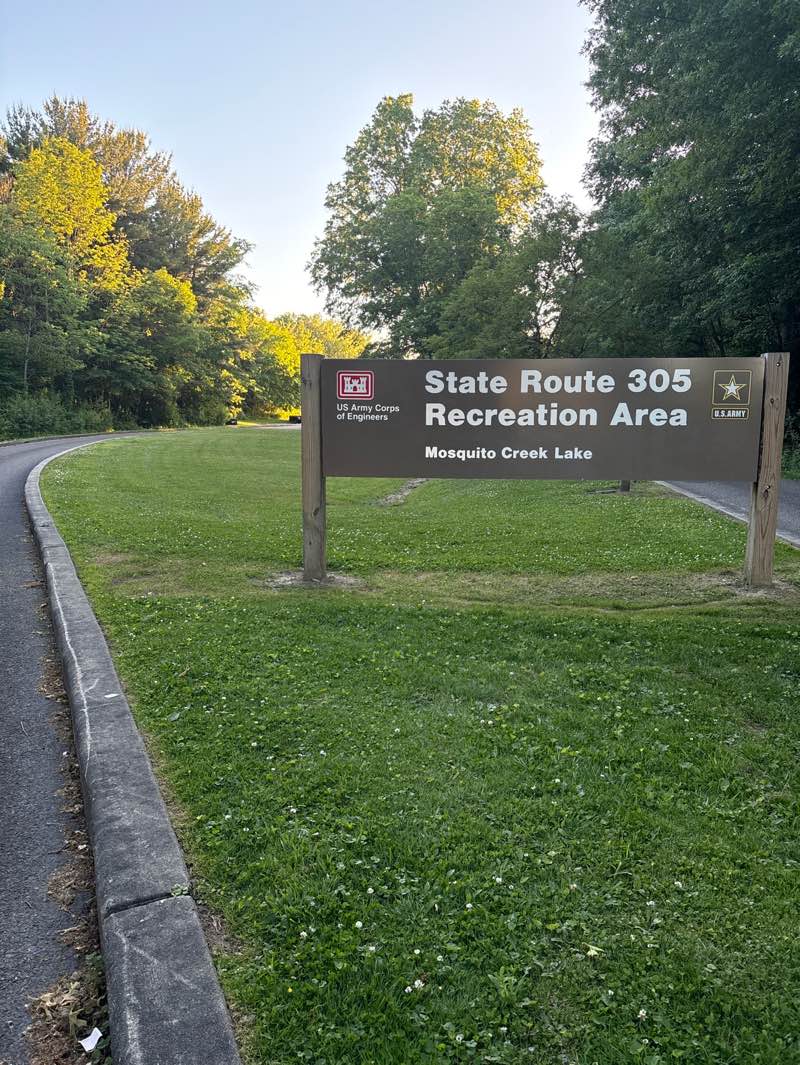 walking near me in SR-305 Recreation Area - USACE in summer