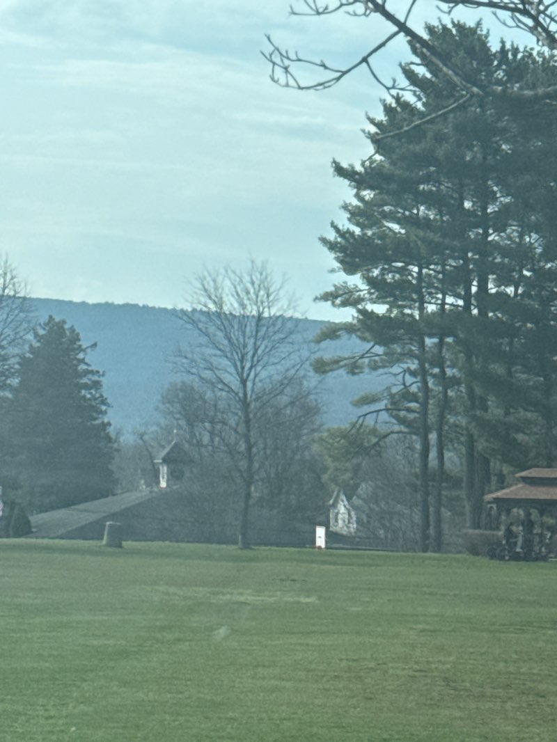 walking near me in Hasbrouck Park in spring