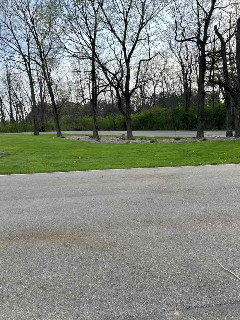 walking near me in Slate Run Metro Park in spring