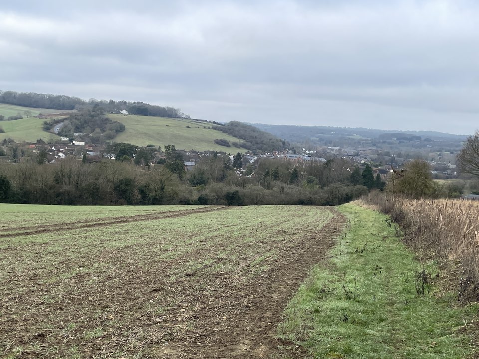 walking near me in Wooburn Park in winter