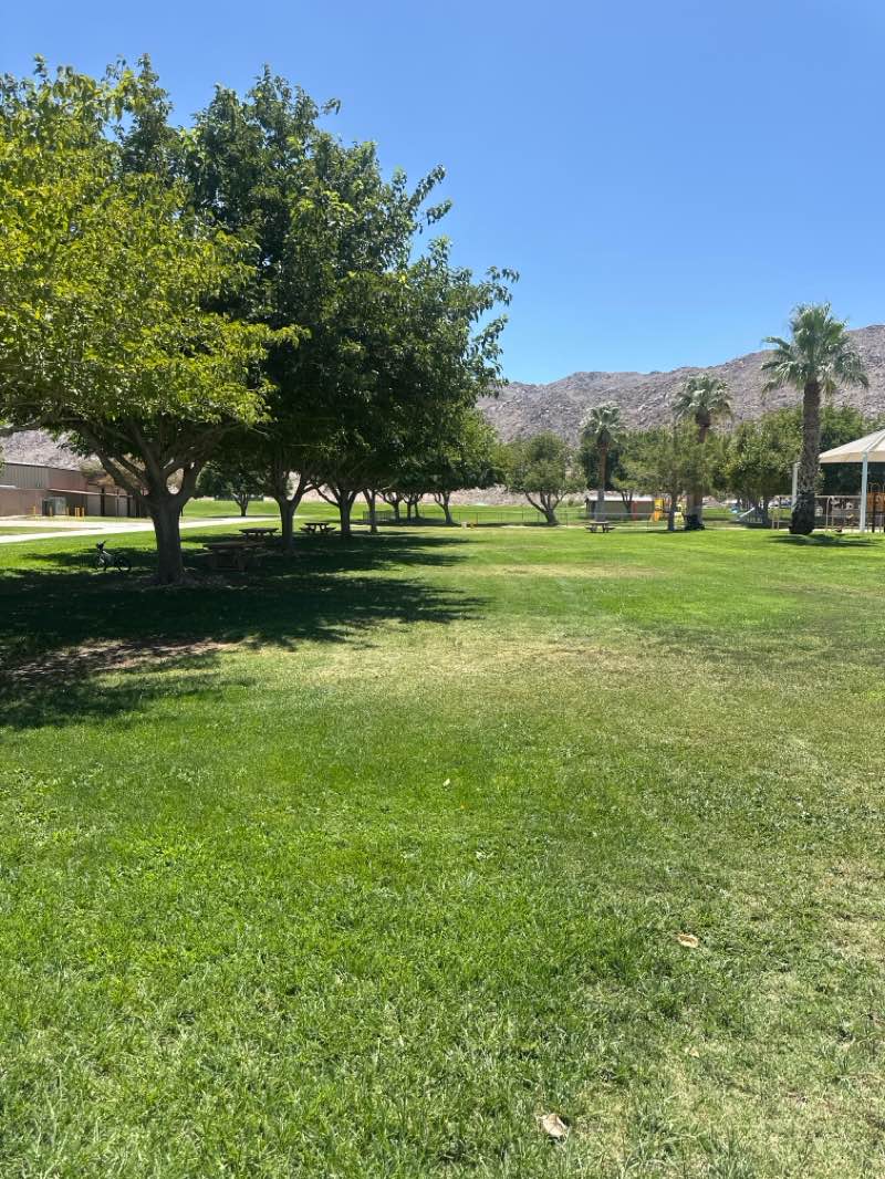 walking near me in Sportsmans Park in autumn