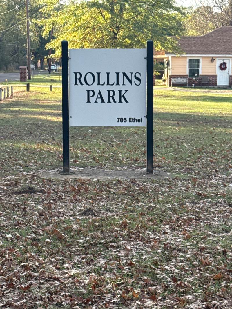 walking near me in Rollins Park in autumn