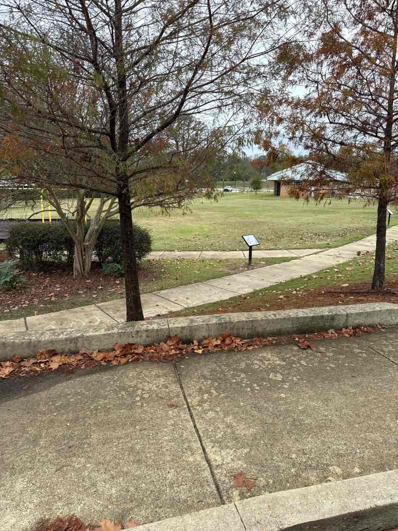 walking near me in Natchitoches City Park in winter
