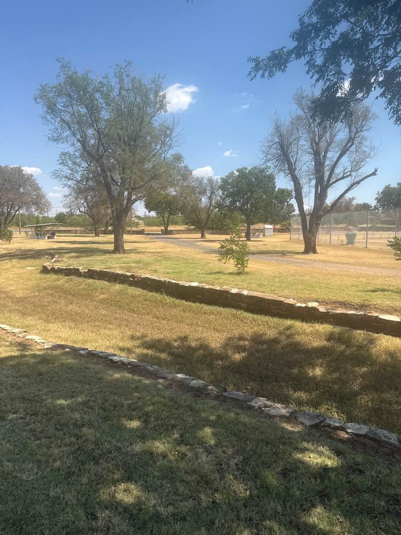 walking near me in Quanah City Park in summer